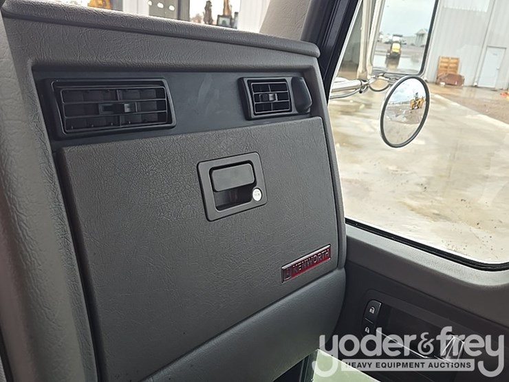 kenworth-t370-image-111