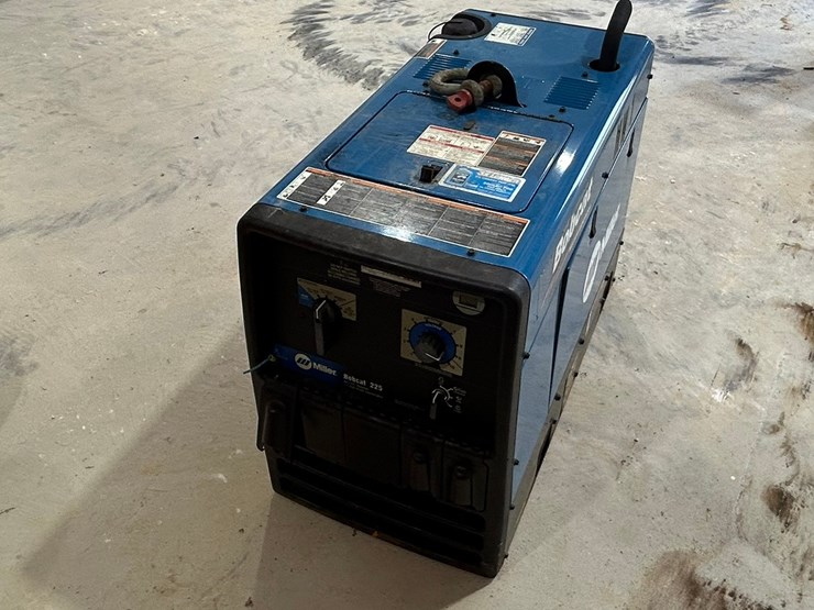 2022-bobcat-225-image-3