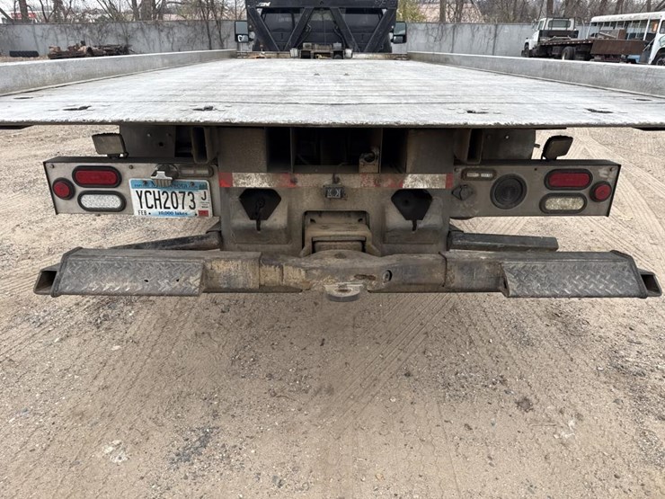 ford-f550-xlt-image-22