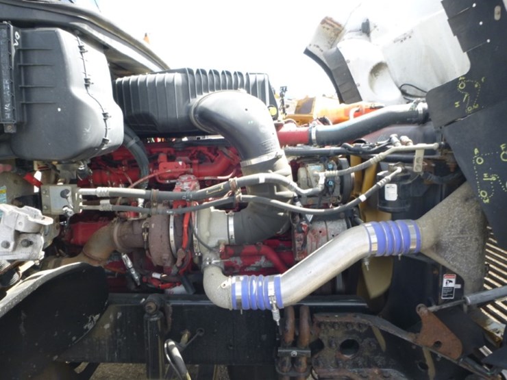 freightliner-coronado-122-image-22