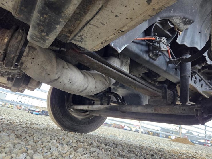 2011-international-durastar-4400-image-52