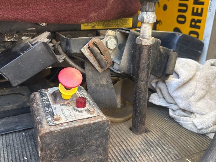 1988-peterbilt-377-image-33