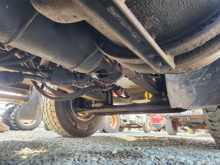 2002-kenworth-t800-image-37