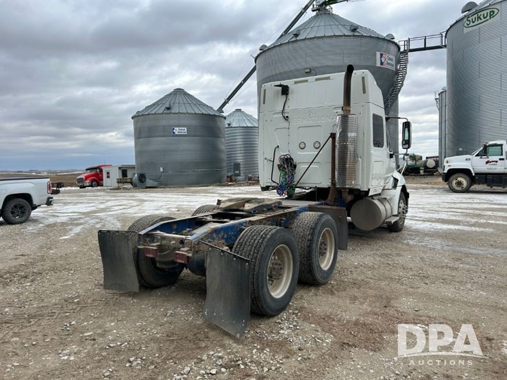 international-prostar-image-24