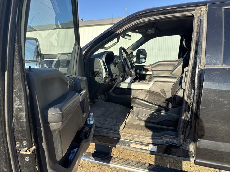 2018-ford-f450-image-31