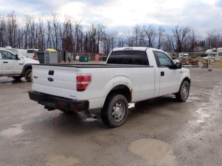 2014-ford-f150-xl-image-5