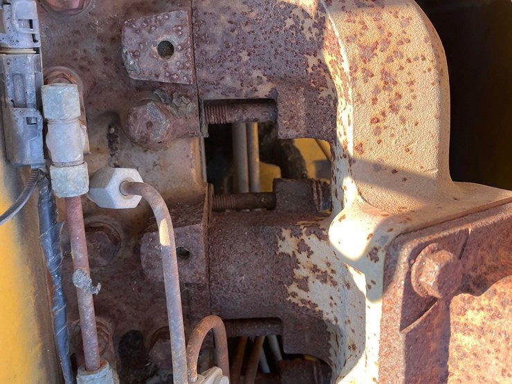 deere-160-lc-image-49