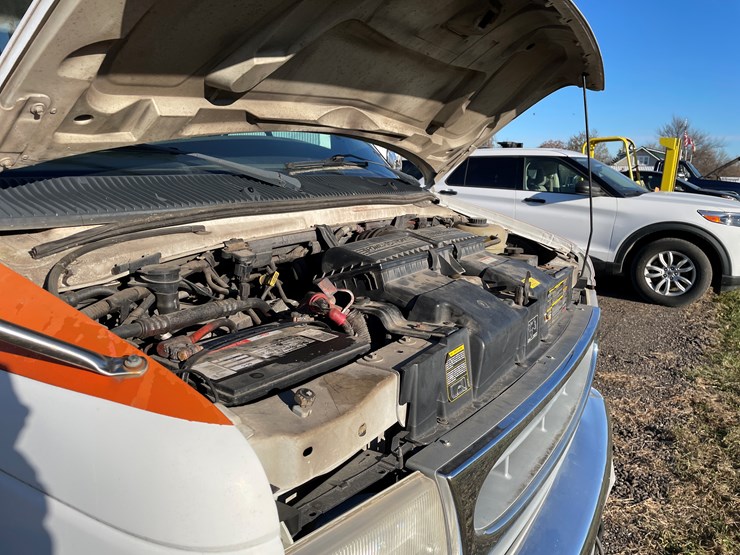 2001-ford-transit-image-29