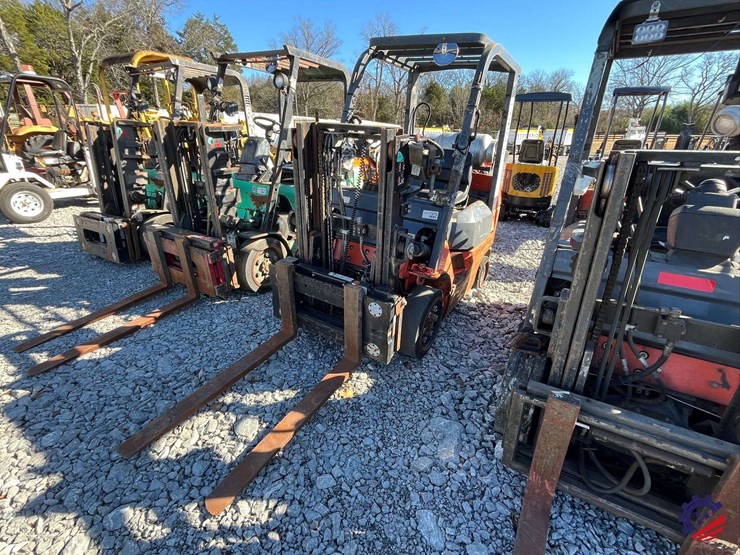 toyota-7fgcu25-image-1