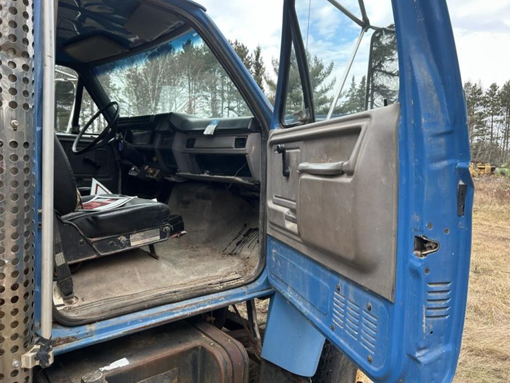 #1429-•-1995-ford-f-series-flatbed-truck-image-45