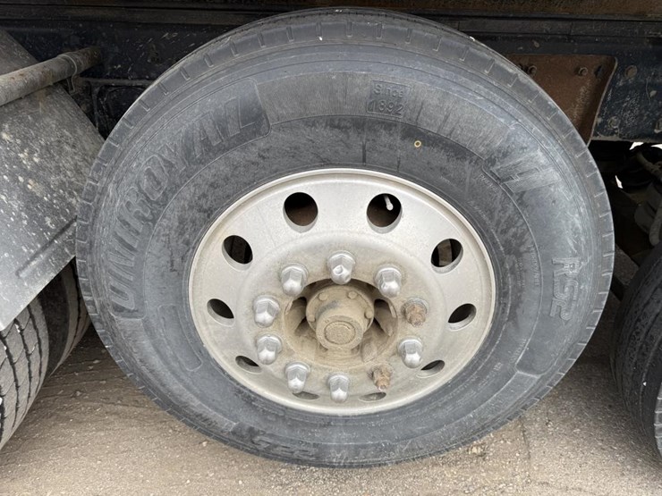 2014-kenworth-t800-image-63