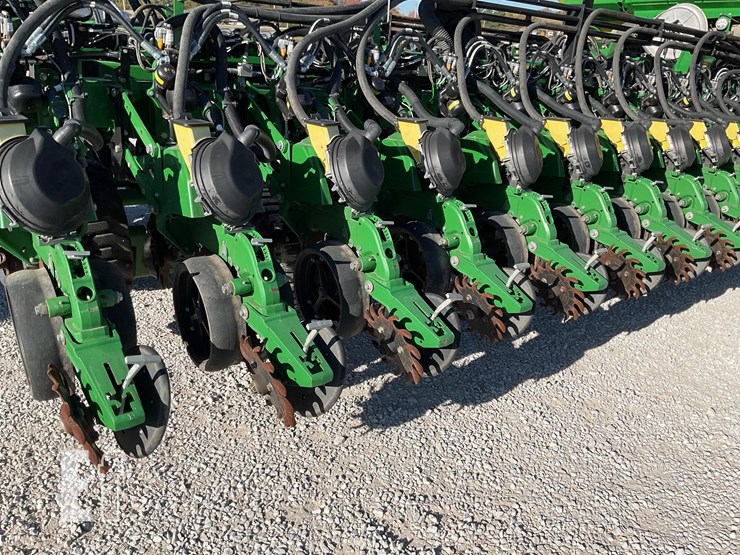 john-deere-db60-image-9