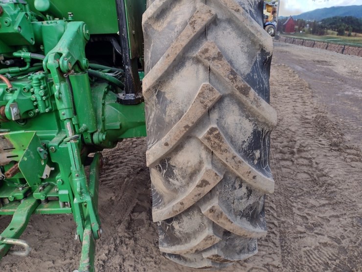 john-deere-6210-image-14