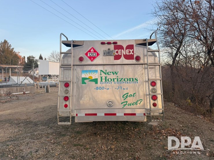 kenworth-t300-image-5