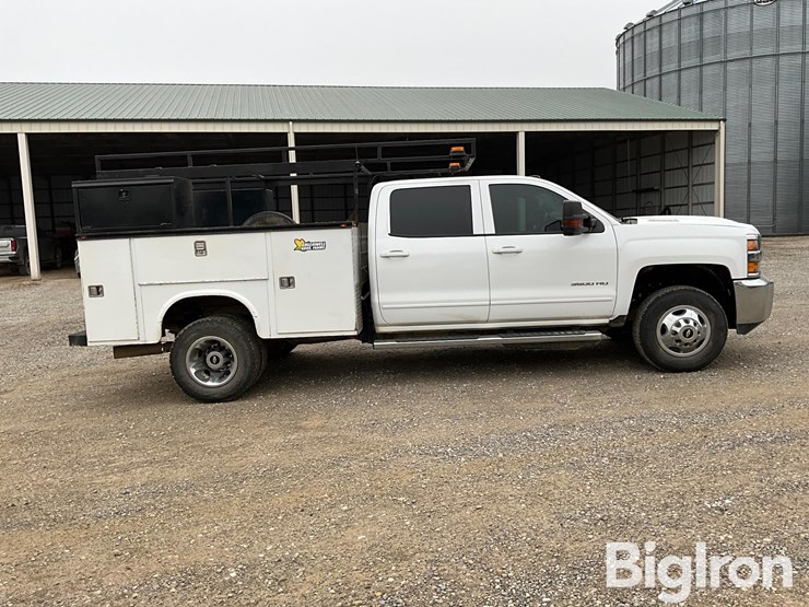 2019-chevrolet-silverado-3500-image-4