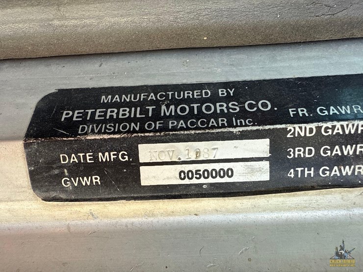 1988-peterbilt-377-image-29