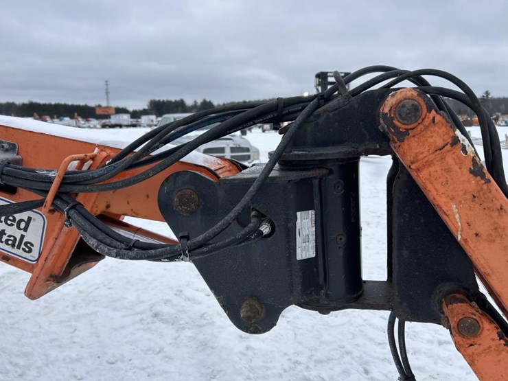 jlg-e300ajp-image-17