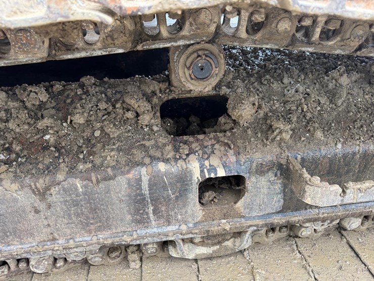 2019-deere-210g-lc-image-19