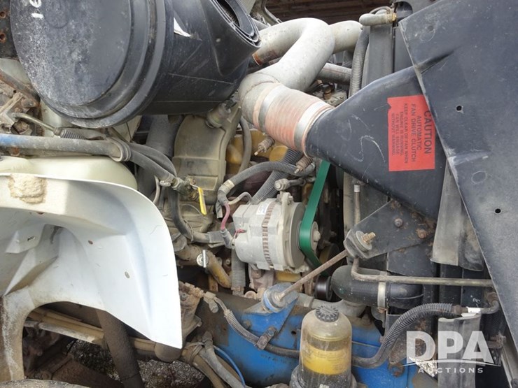 2003-international-8100-image-64