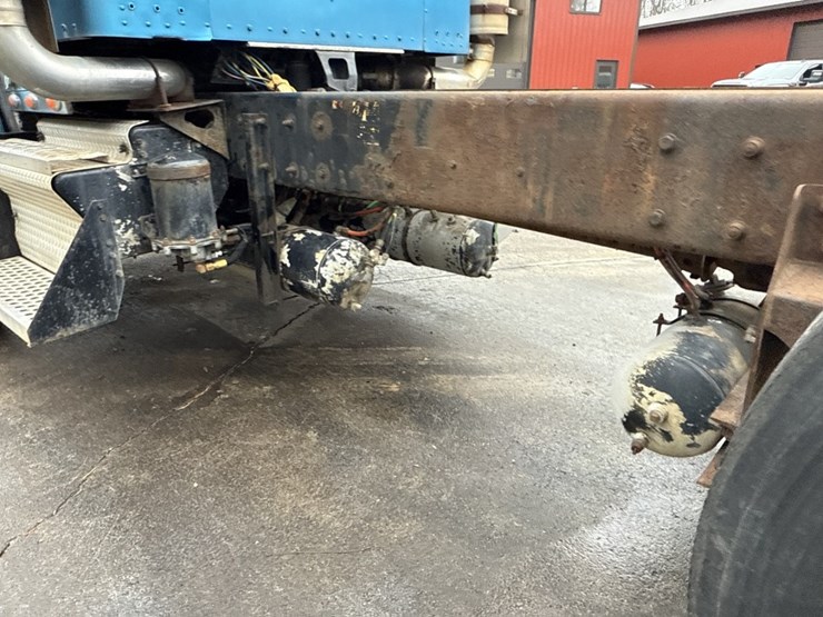 kenworth-t600-image-63