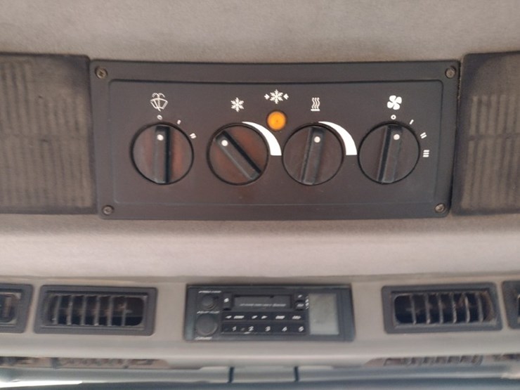 case-ih-5230-image-9