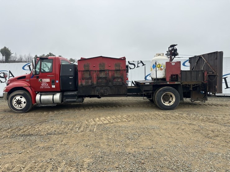 2013-international-durastar-4300-image-2