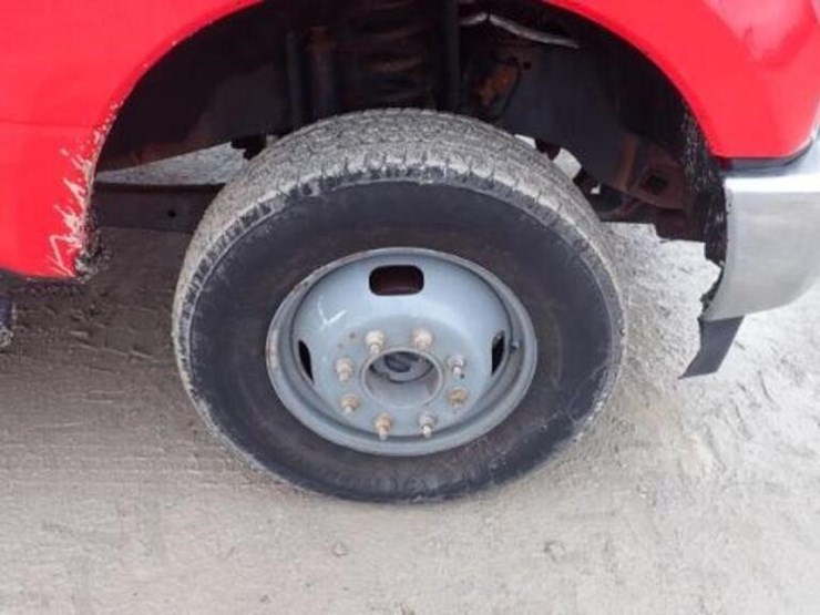 ford-f350-xlt-image-60