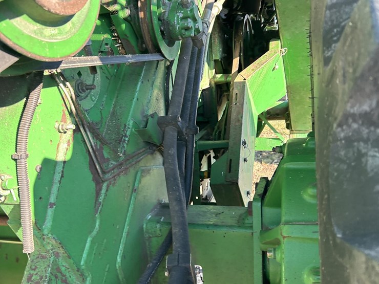 1997-john-deere-9600-image-24