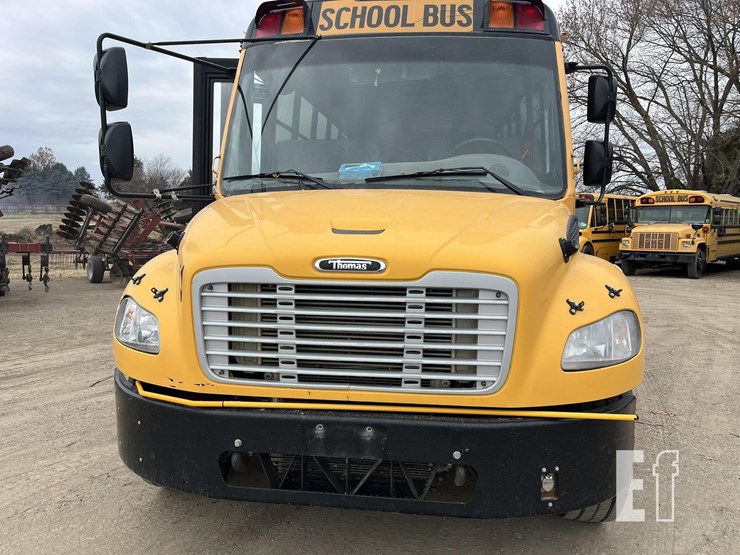 2015-thomas-saf-t-liner-c2-image-3