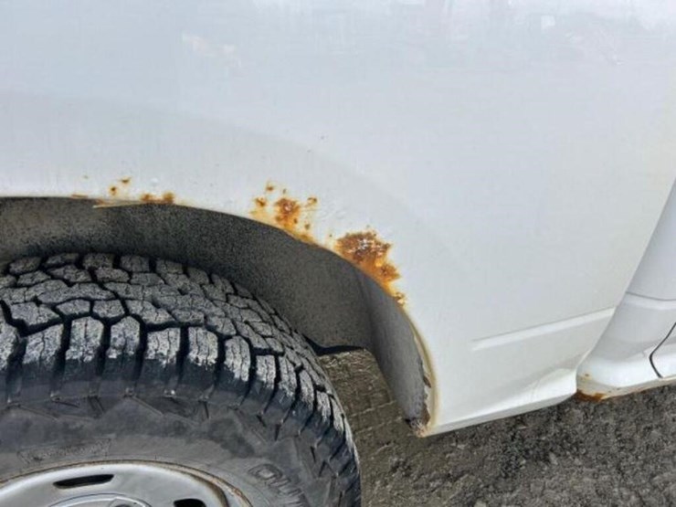 2016-dodge-1500-image-34