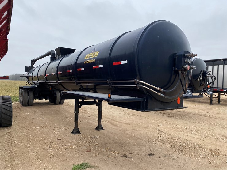 #1031-•-2014-northern-6000-gallon-semi-manure-tanker-trailer(has-wi-title)-(kewaunee,-wi)-image-3