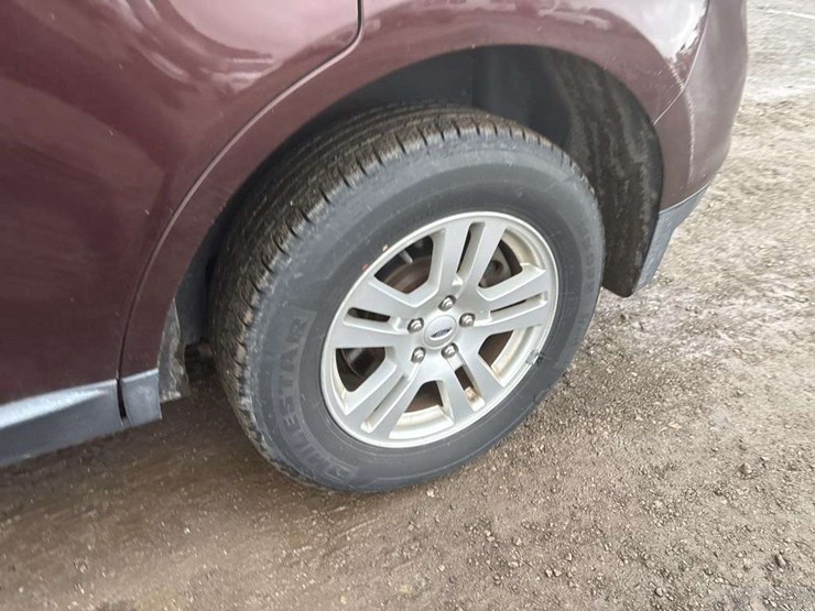 2012-ford-edge-image-9