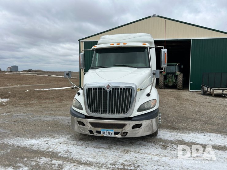 international-prostar-image-7