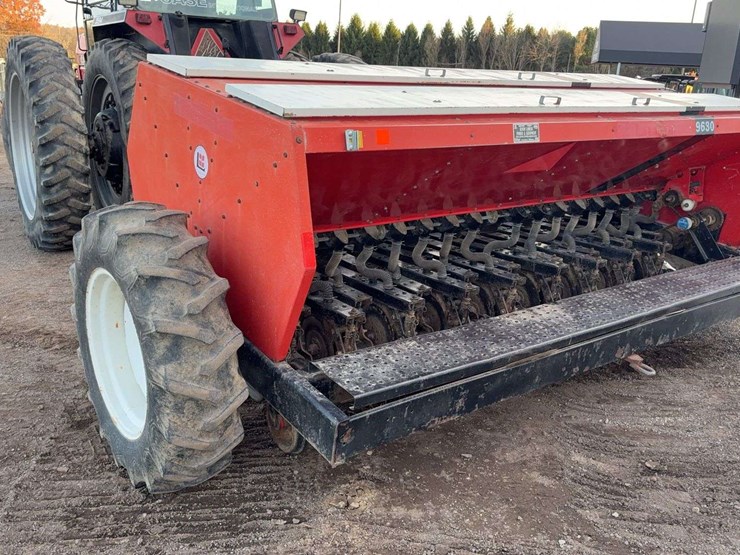 lilliston-9680-image-4