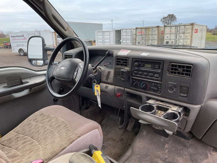 2004-ford-f450-image-28