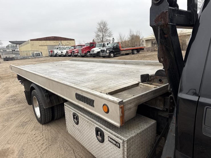 ford-f550-xlt-image-25