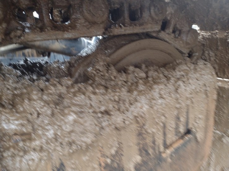 hitachi-zx135us-6-image-42