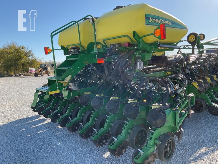 john-deere-db60-image-24