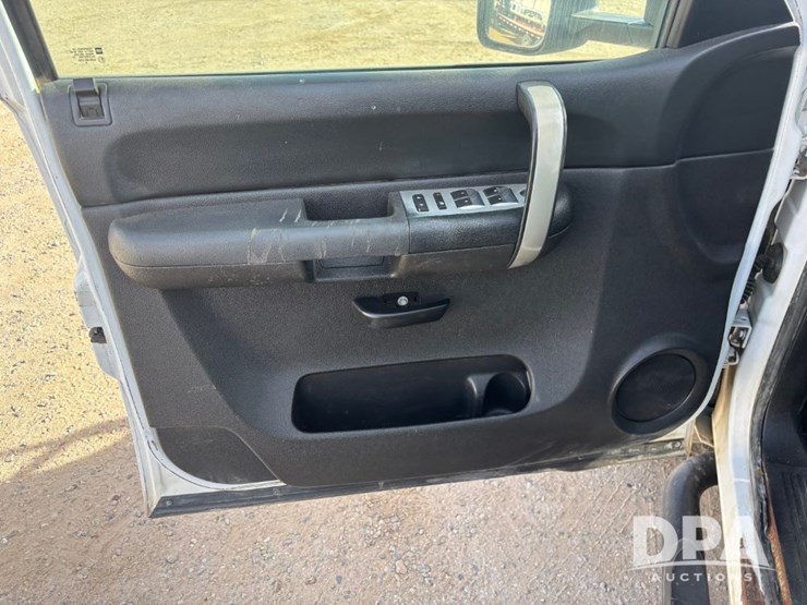 chevrolet-2500hd-image-70