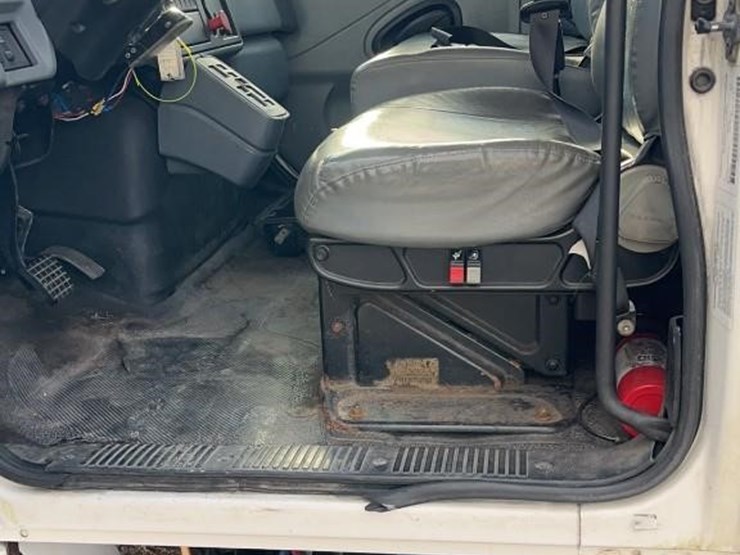 international-durastar-4300-image-6