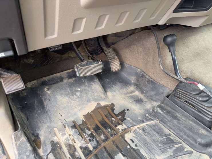 2009-ford-f250-image-32