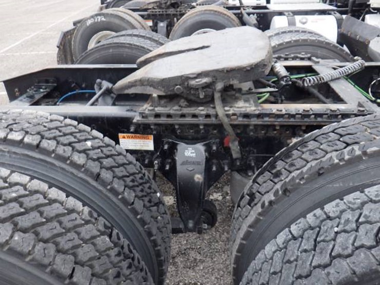 2018-freightliner-cascadia-126-image-6