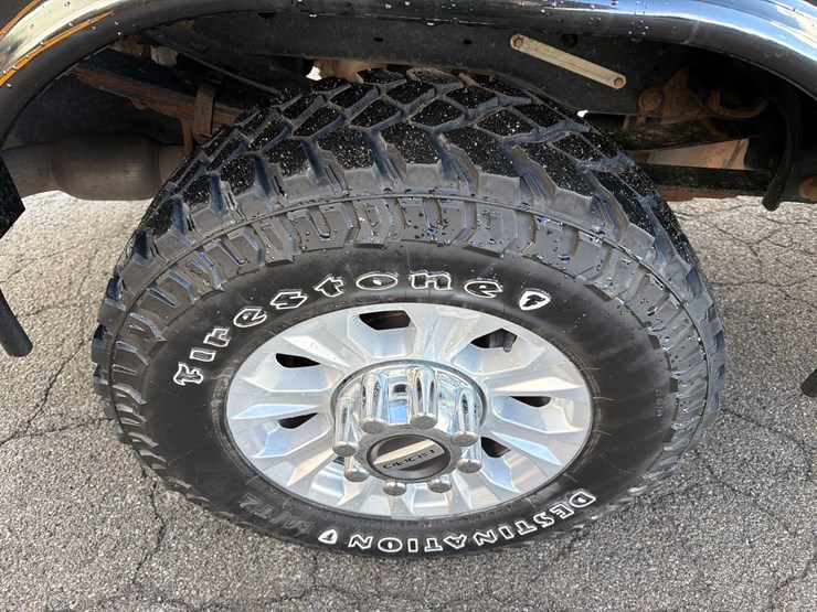 2021-ford-f350-image-16