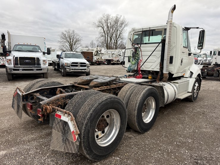 2014-international-prostar-image-3