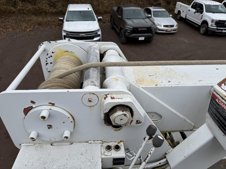 2001-international-4900-image-54