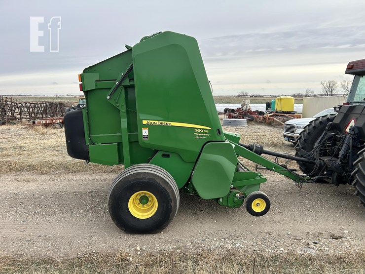 2018-john-deere-560m-image-11
