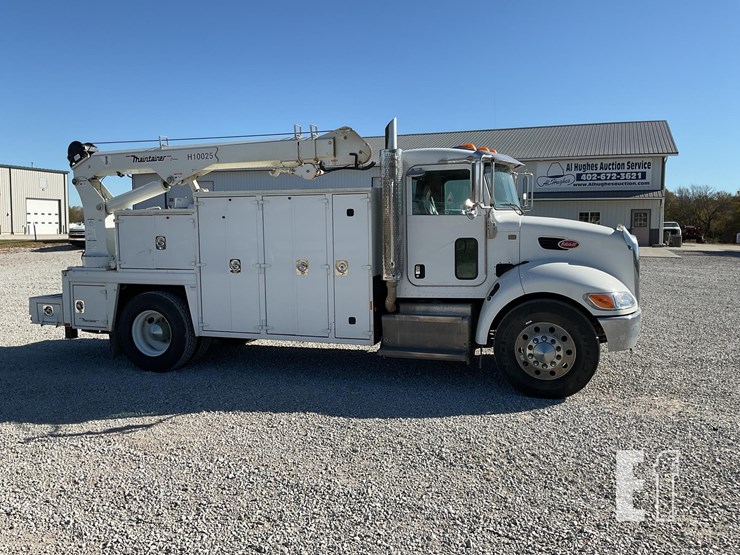 peterbilt-337-image-2