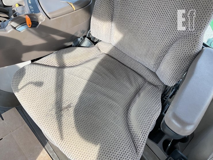 john-deere-8310rt-image-48