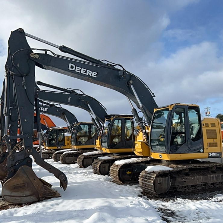 2020 JOHN DEERE 2020