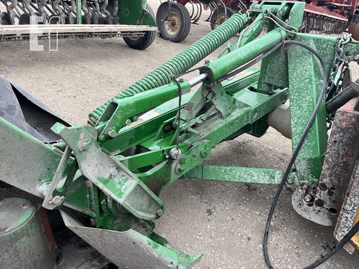 john-deere-275-image-5
